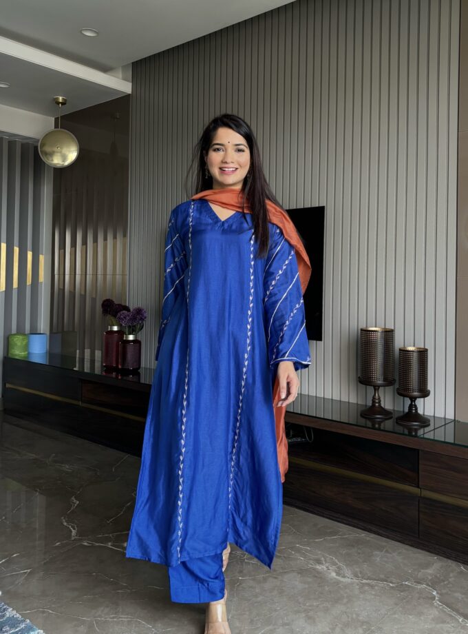 Electric blue kurta set with crimson duppata and Zari embroidery