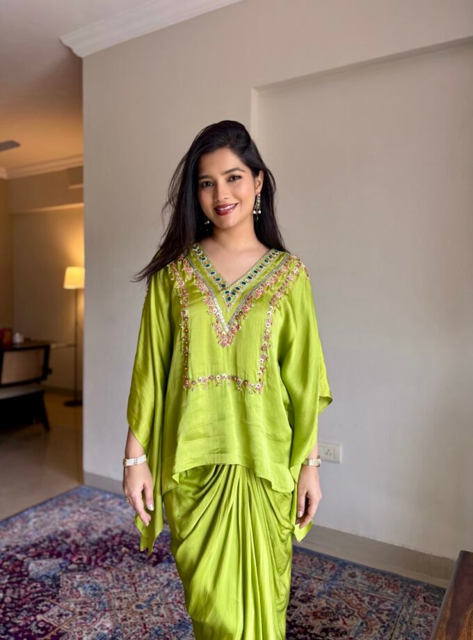 Lime Gulnaar Drape Set